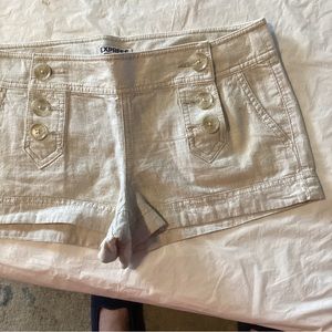 Express Low Rise Short Shorts Size 2 Linen/Cotton 6 Button Sailor Style Beige